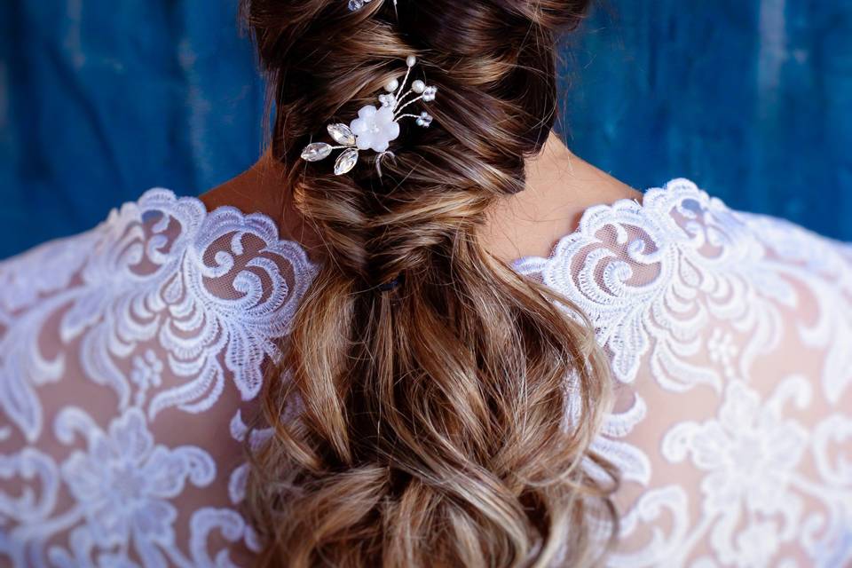 Bridesmaid hair pins