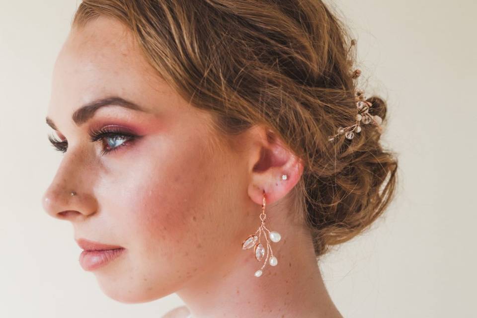 AMALIA cz dainty earrings