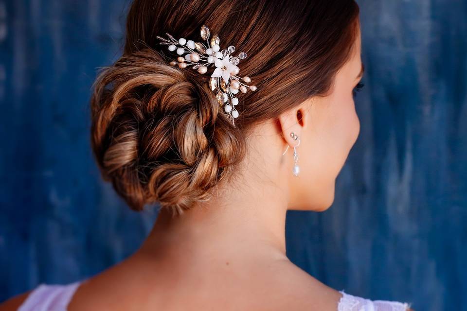 Floral hair pin