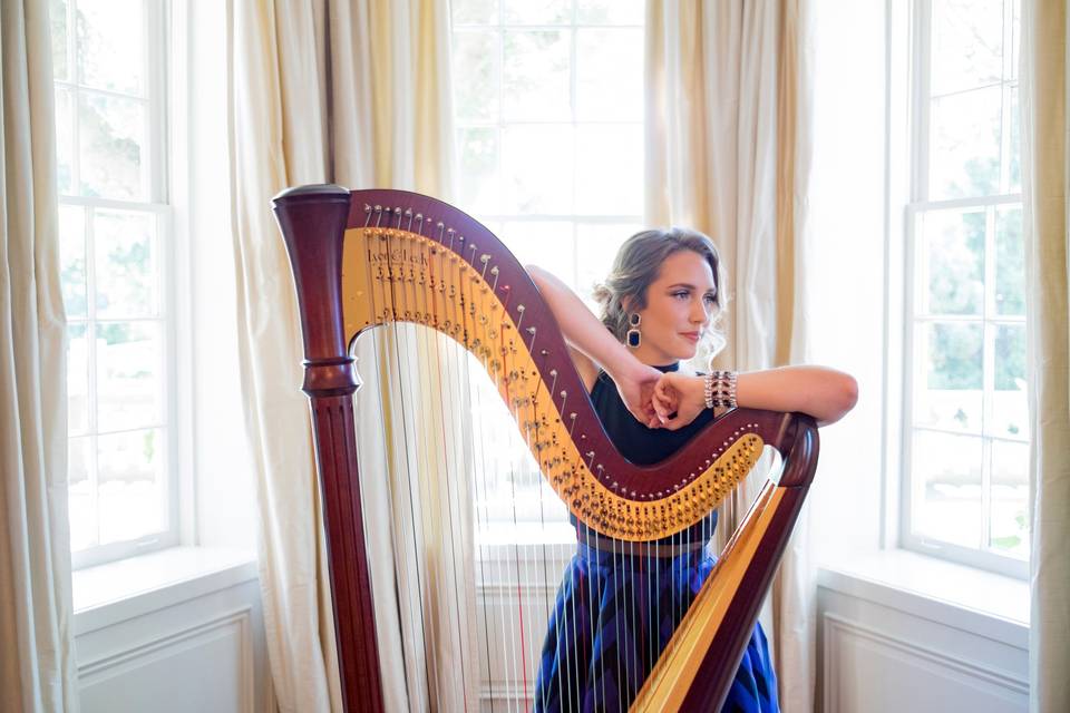 Harpist Rachel Dignard