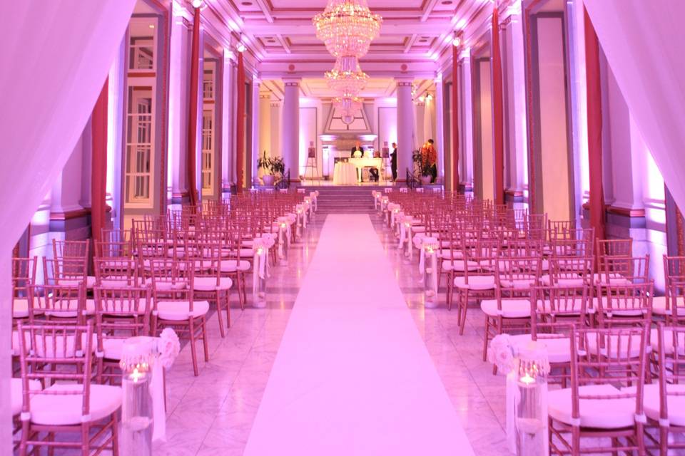 Chandeliers in Peacock Alley