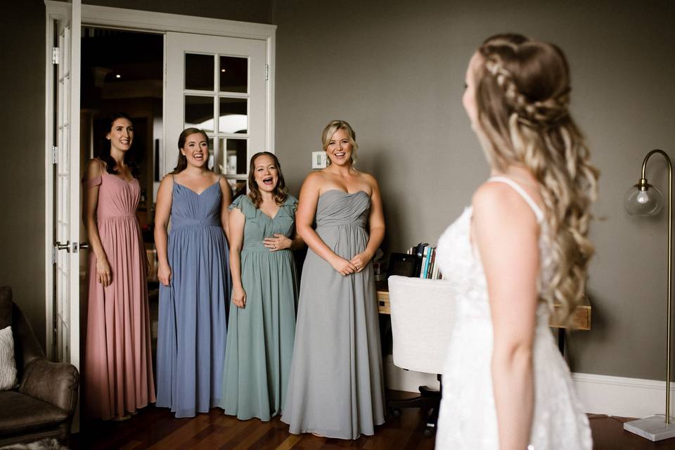 Bridesmaids' first look