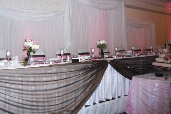 Delta pink and brown head table best.JPG