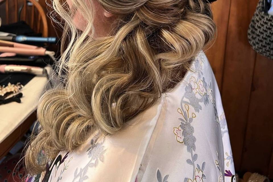 Brilliant bridal hairstyle