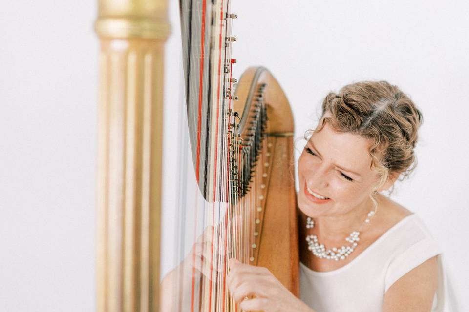 Olga Gross, harpiste
