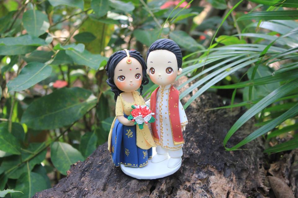 Traditional wedding topper