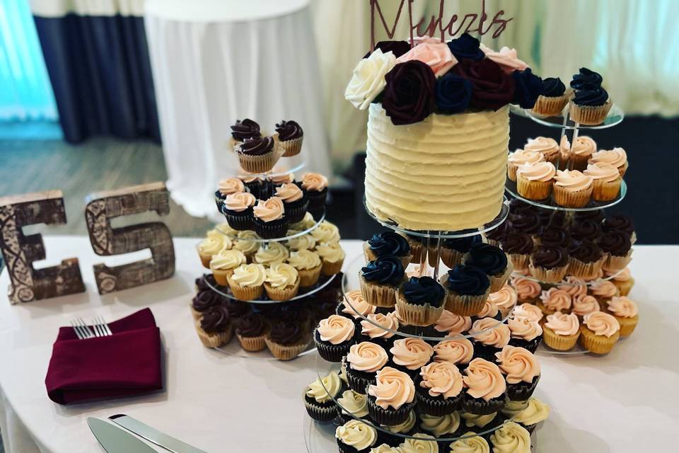 Cake table