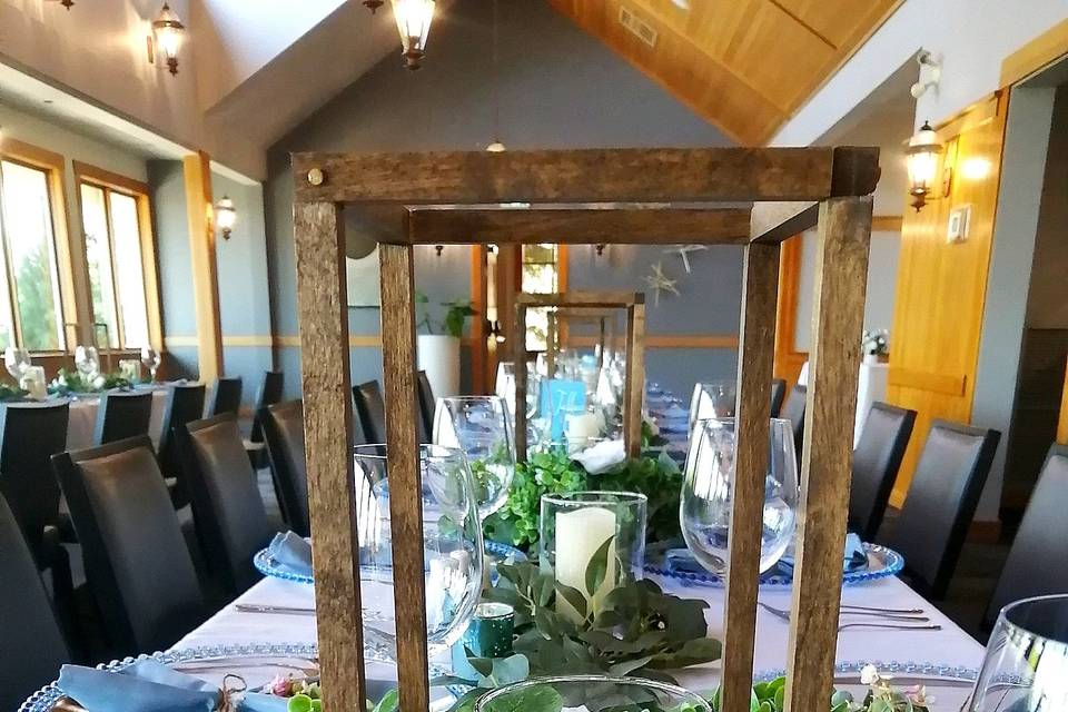 Blue lantern table setting