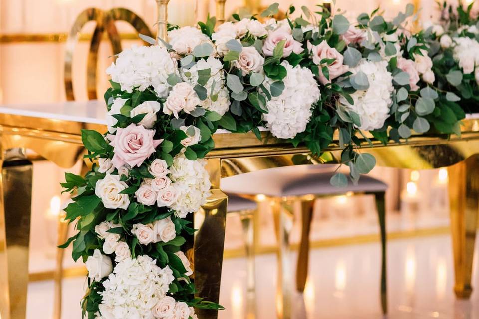 Head Table Garland