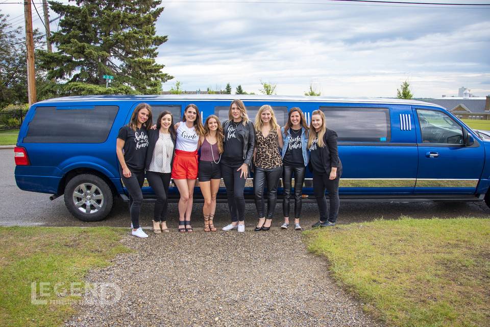 Blue Ford Expedition limousine