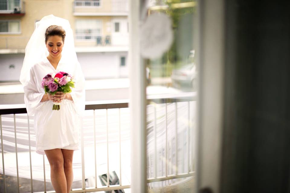 Saint-Laurent, Quebec bride