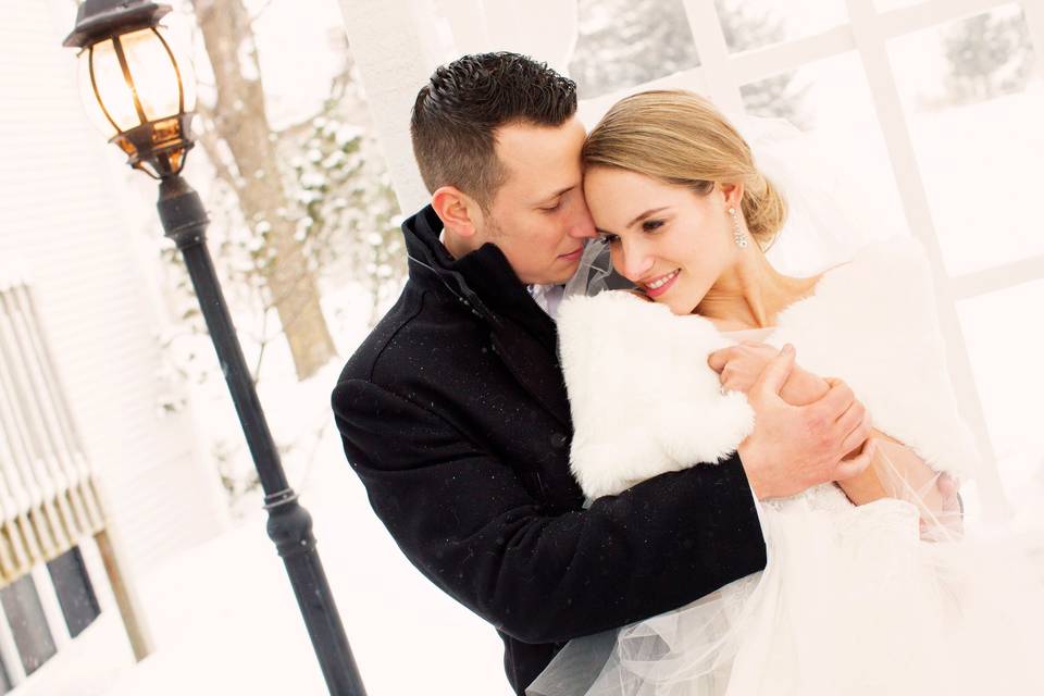 Bride & Groom Winter Weding