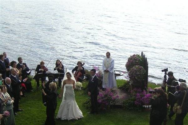 Mariages à Bras Ouverts: Célébrant Montreal-Quebec Officiant