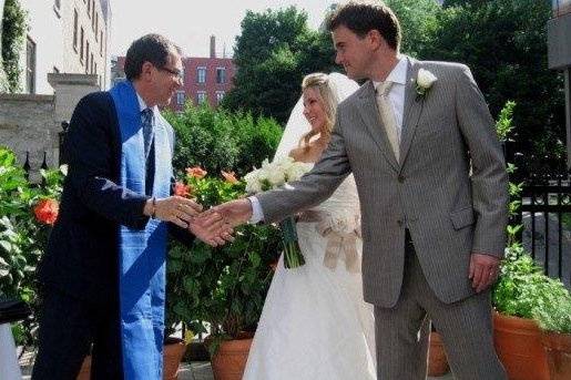 Mariages à Bras Ouverts: Célébrant Montreal-Quebec Officiant