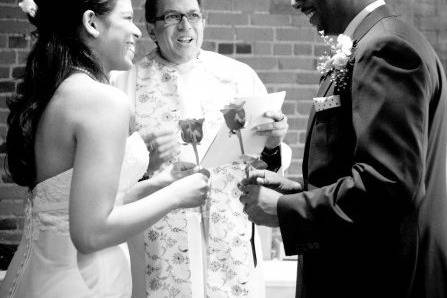 Mariages à Bras Ouverts: Célébrant Montreal-Quebec Officiant