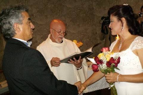 Mariages à Bras Ouverts: Célébrant Montreal-Quebec Officiant