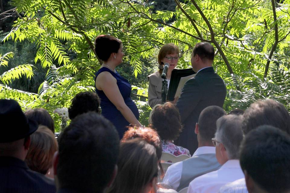 Mariages à Bras Ouverts: Célébrant Montreal-Quebec Officiant