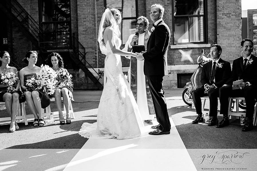 Mariages à Bras Ouverts: Célébrant Montreal-Quebec Officiant