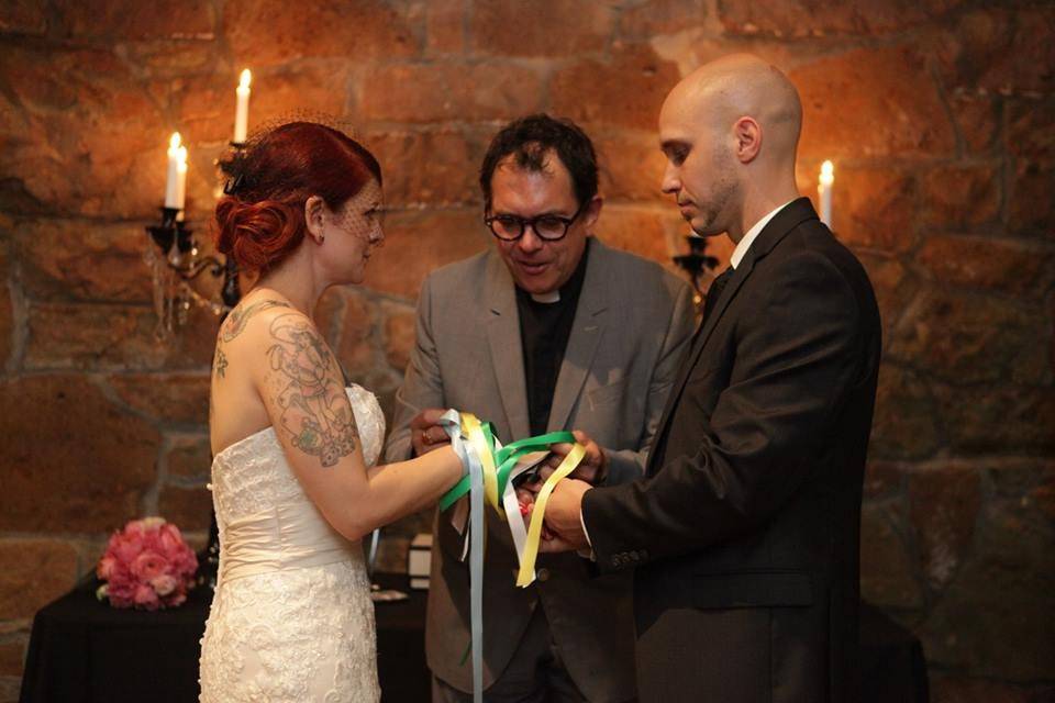 Mariages à Bras Ouverts: Célébrant Montreal-Quebec Officiant