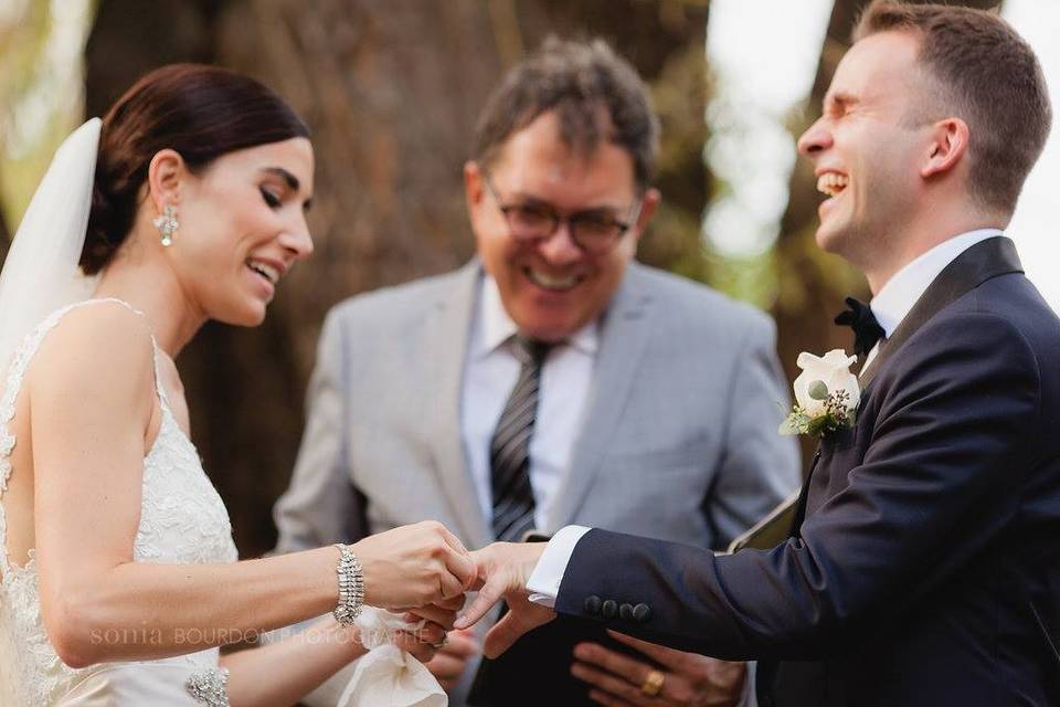 Mariages à Bras Ouverts: Célébrant Montreal-Quebec Officiant