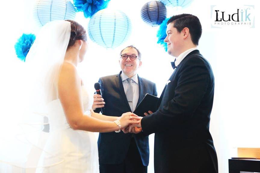 Mariages à Bras Ouverts: Célébrant Montreal-Quebec Officiant