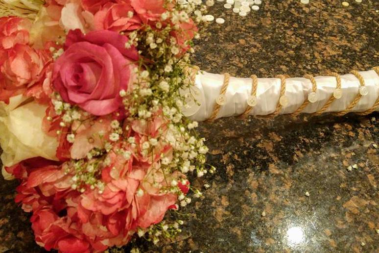 Rustic bride bouquet