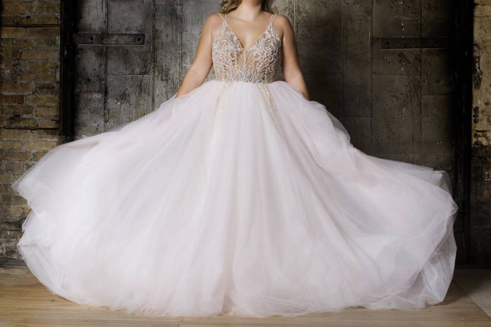 Anna Lang Wedding Dresses