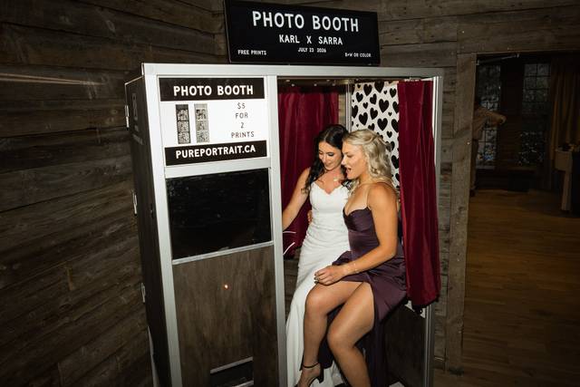 Pure Portrait Photo booth + Audio Guestbook