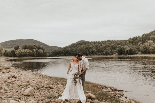 By the water - Mary Calotes Photography