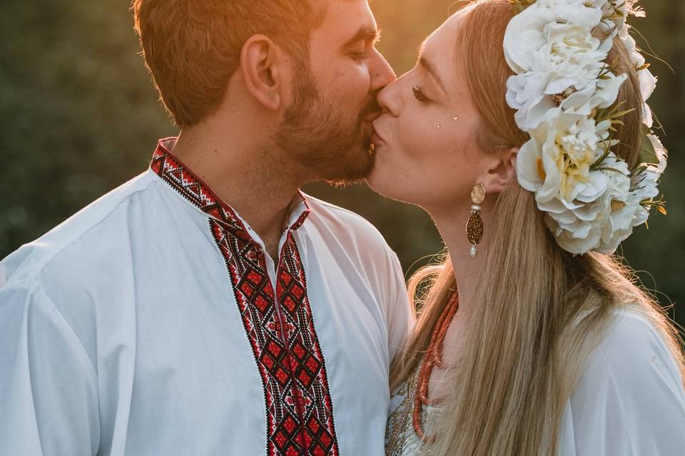 Couple kiss at Sandy Beach, Calgary