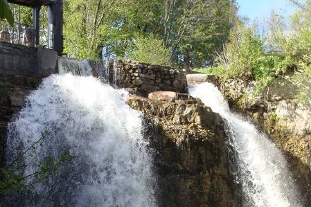 The Falls Inn & Spa - Walter's Falls