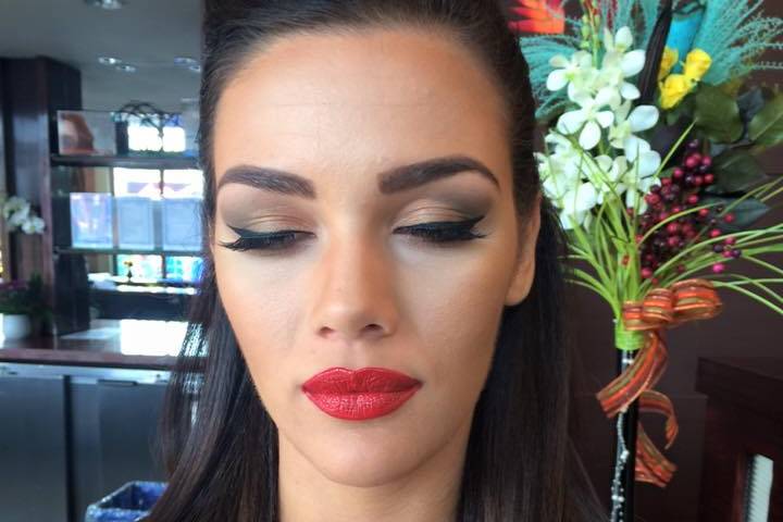 Alessandra Filomena Makeup