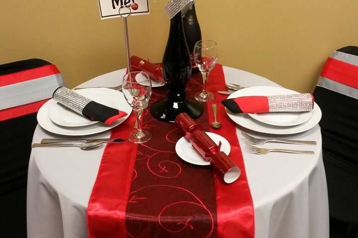 Red and whie bling table