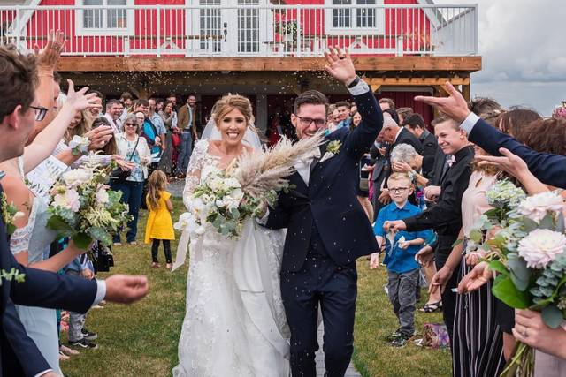 Historic Barn Outdoor Ceremony