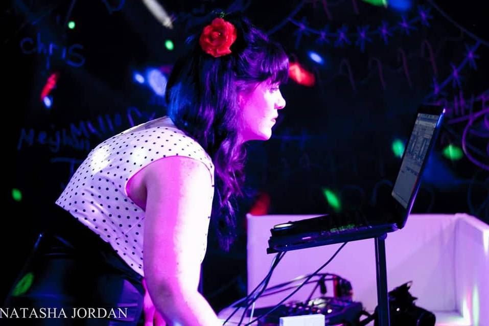 V'amour DJ and Karaoke