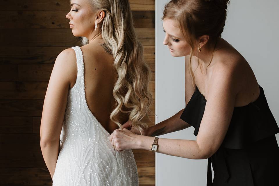 Luvo Bride and Maid of Honor