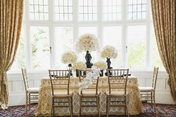 Elegant gold chiavari chairs