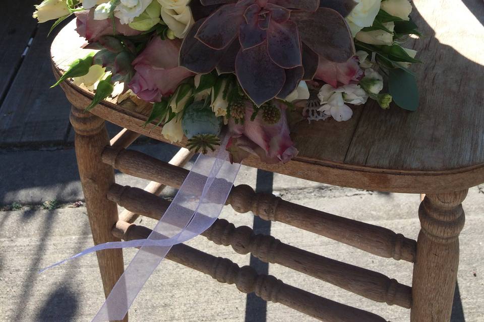 Pretty bouquet with succulents