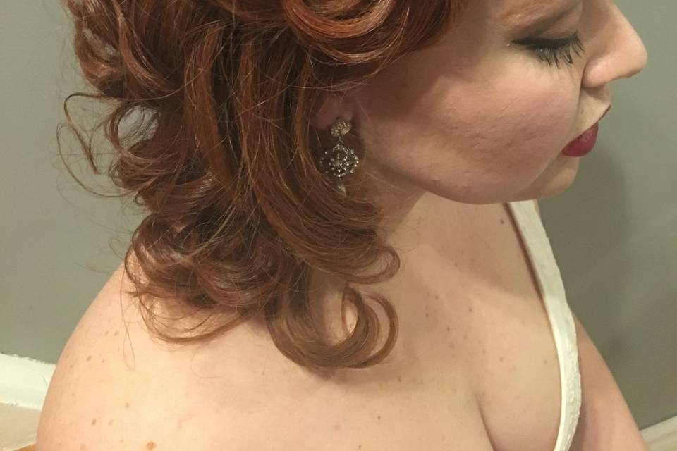 Vintage bridal up do