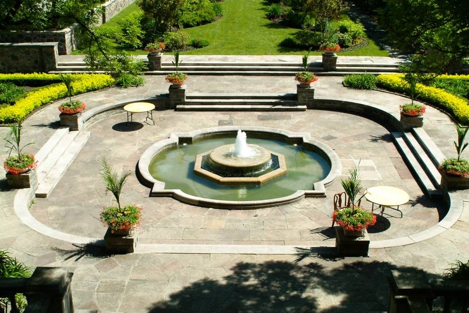 Graydon Hall Manor