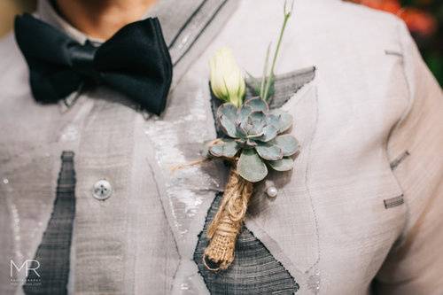 Rustic boutonniere