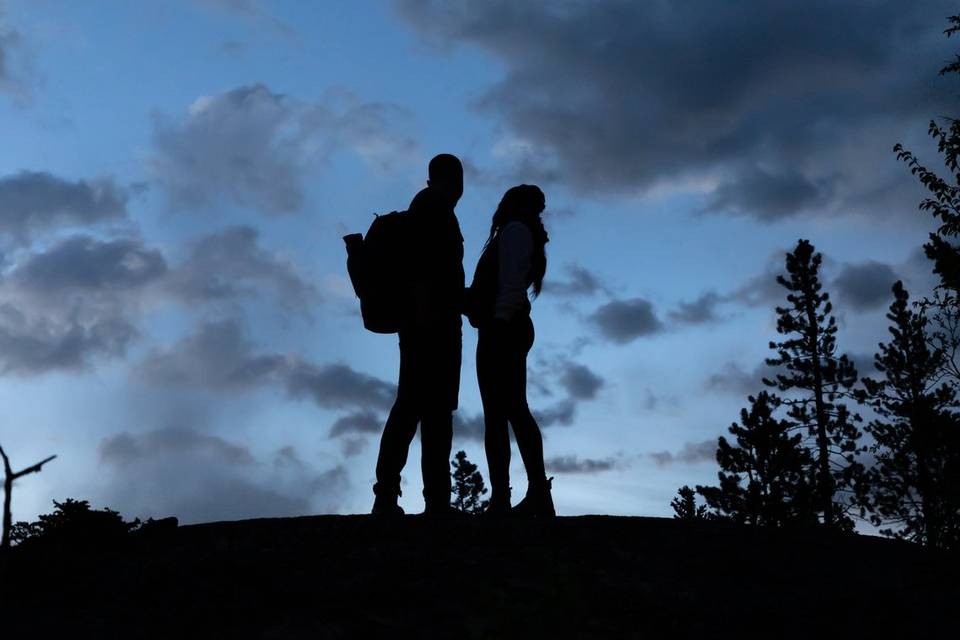 Sunrise hike with the couple