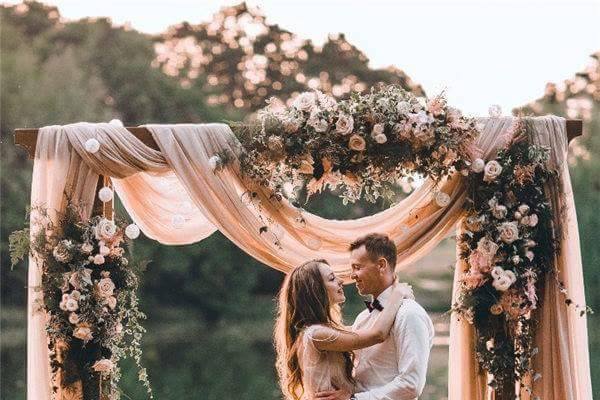 Wedding arch