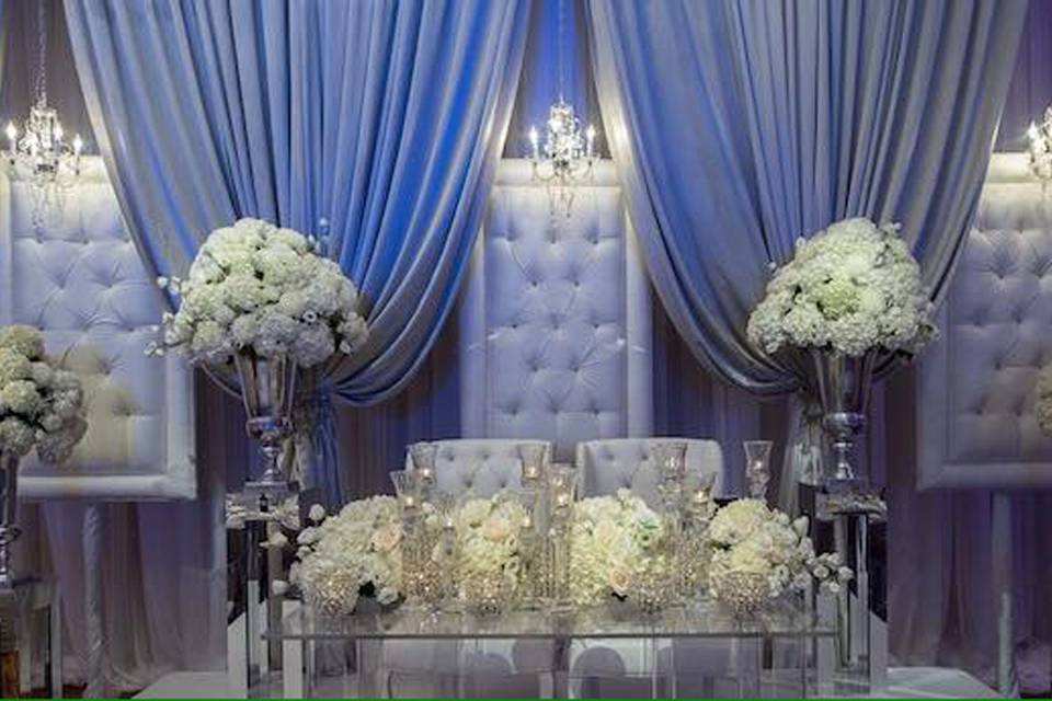 White and grey panel decor