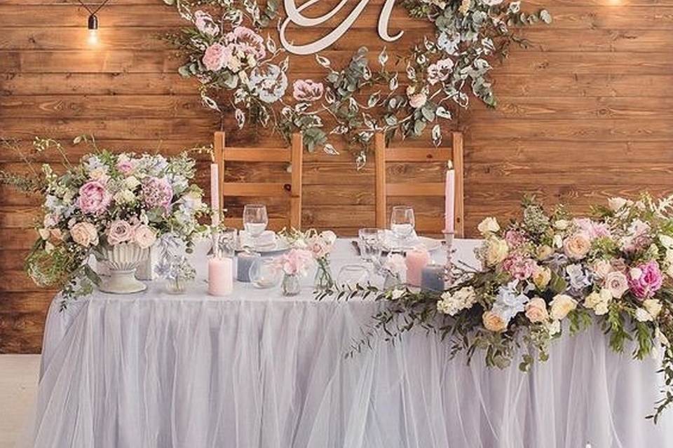 Rustic custom honor table