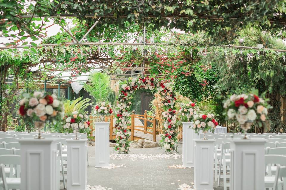 Toronto wedding decor