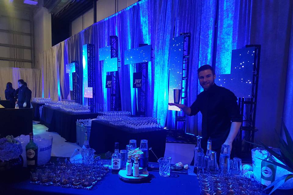 Flair bartending