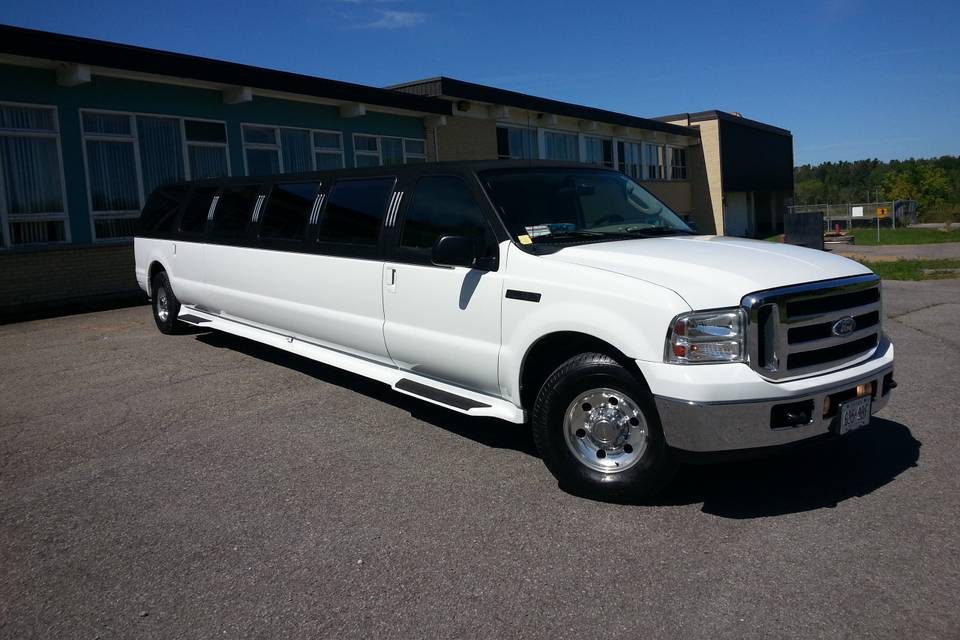 Wedding suv limousine ottawa
