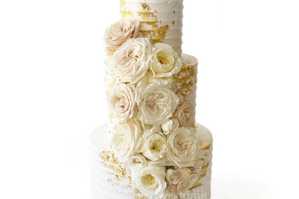 Concave textured wedding cake