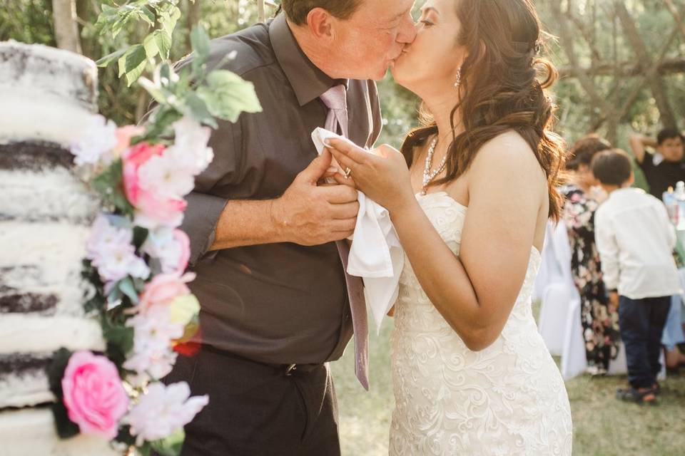 Wedding cake photography